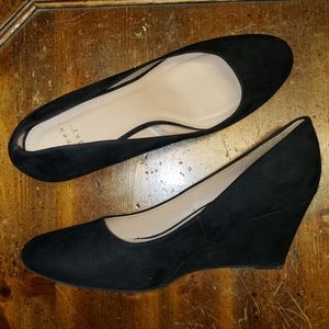 Black Wedge Pumps